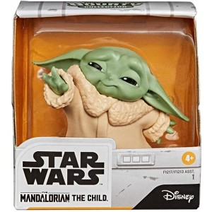THE CHILD (utilisant la force) Bounty Collection Mini Figurine The Mandalorian Hasbro